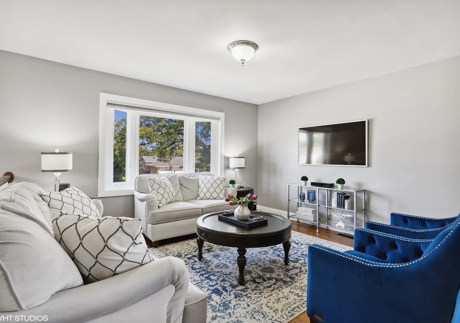 4 bed, 2067 sqft, $3,500 — Photo 3