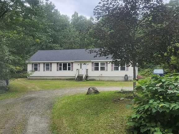 3rd image of 581 Long Plains Road