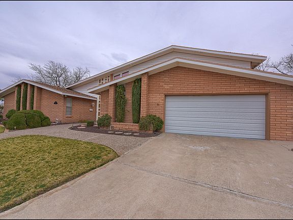 3rd image of 518 Crown Point Dr