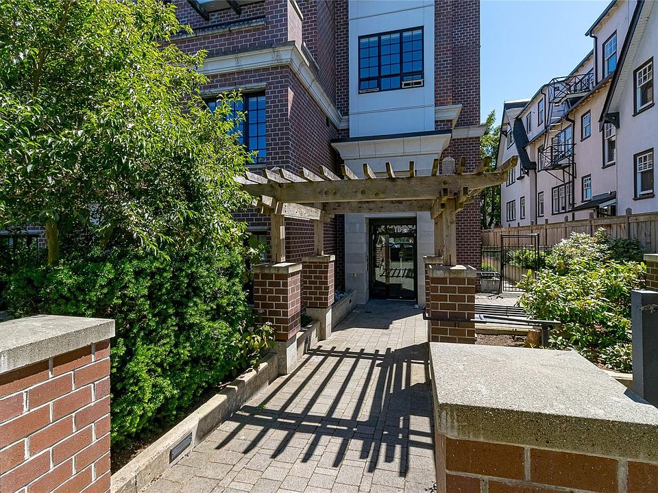 1st image of 1011 Burdett Ave #308