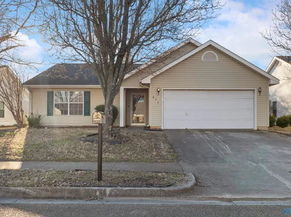 211 Sandy Wood Ct, Madison, AL 35758