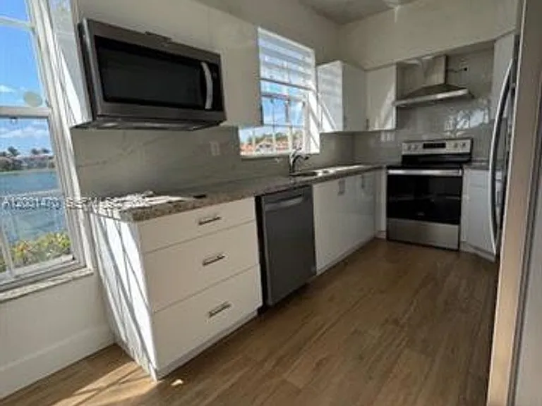 14621 Balgowan Rd #Townhouse 102-3 — Photo 13