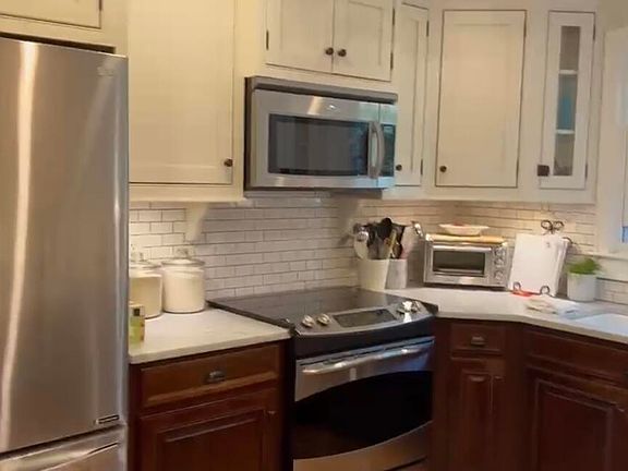 3rd image of 5073 Whippoorwill Dr
