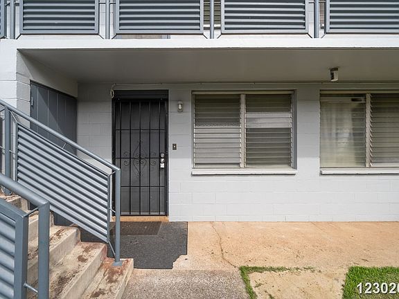 2nd image of 98-094 Kanuku Pl APT A