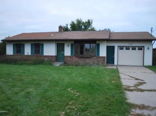 5801 Duncan Lake Rd, Middleville, MI 49333