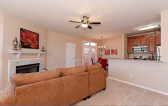 310 Primrose Ln