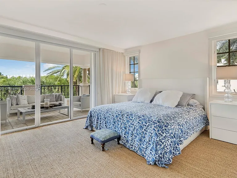 19237 Fisher Island Dr #19237 — Photo 26