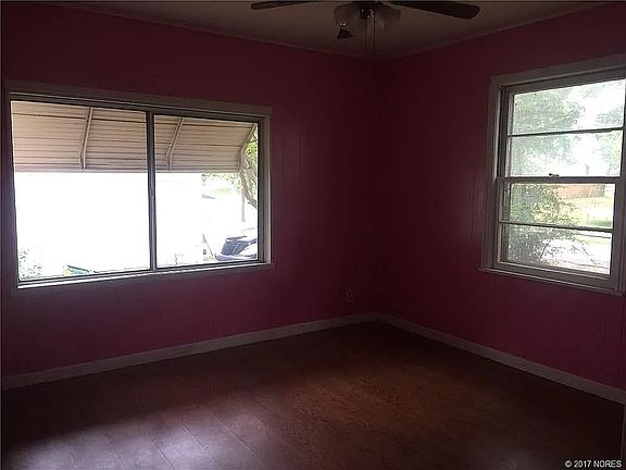4th image of 718 S 2nd St