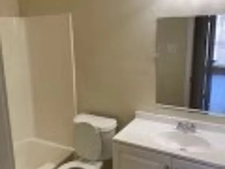 Thompson Square Apts., LLC — Photo 5