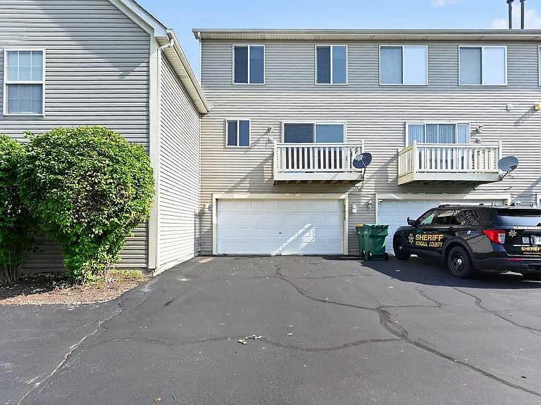 2632 Canyon Dr — Photo 13