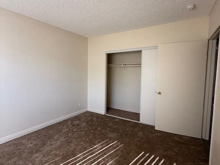 8541 Foothill Blvd., Sunland — Photo 14