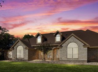 170 Elm Wood Dr, Elgin, TX 78621