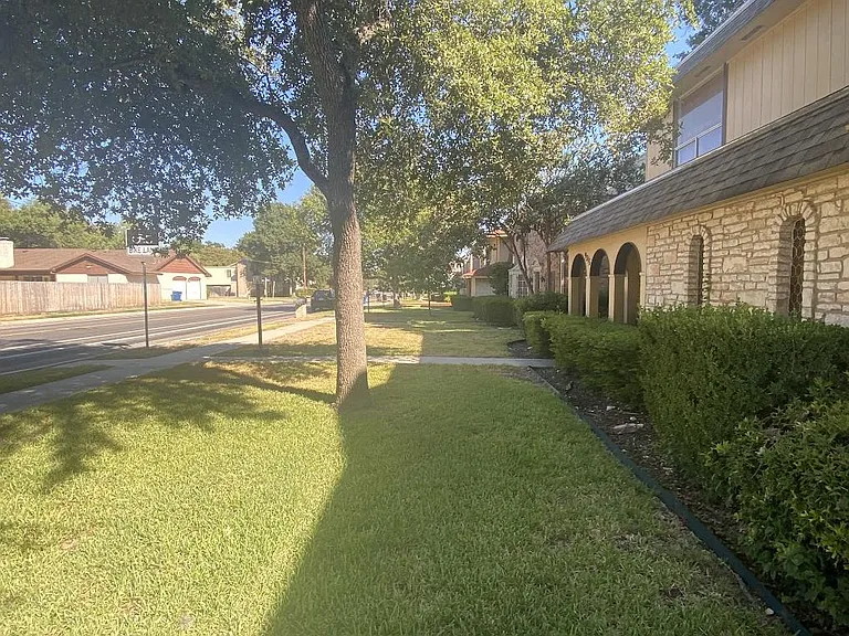 9317 Powhatan Dr — Photo 4