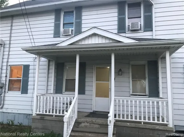 10305 Dixie Hwy, Fair Haven, MI 48023