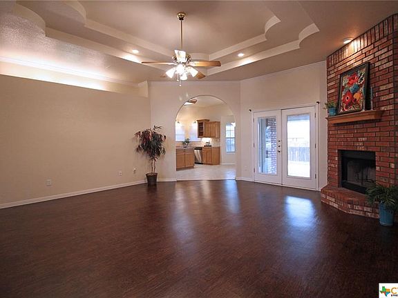3rd image of 4703 Mildred Ave