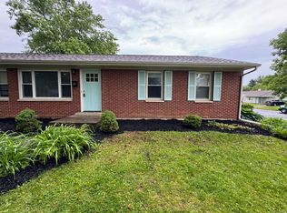 69 N Tippecanoe Dr, Tipp City, OH 45371