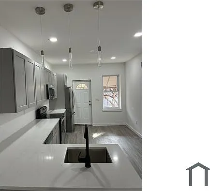 623 N Frazier St — Photo 10
