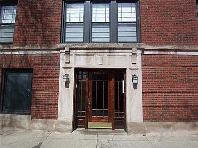 2nd image of 1508 W Cullom Ave APT 3C