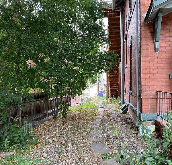 1260 Vine St #4 — Photo 25