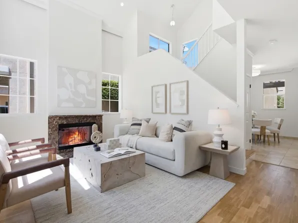 104 Freedom Ln, Mountain View, CA 94040