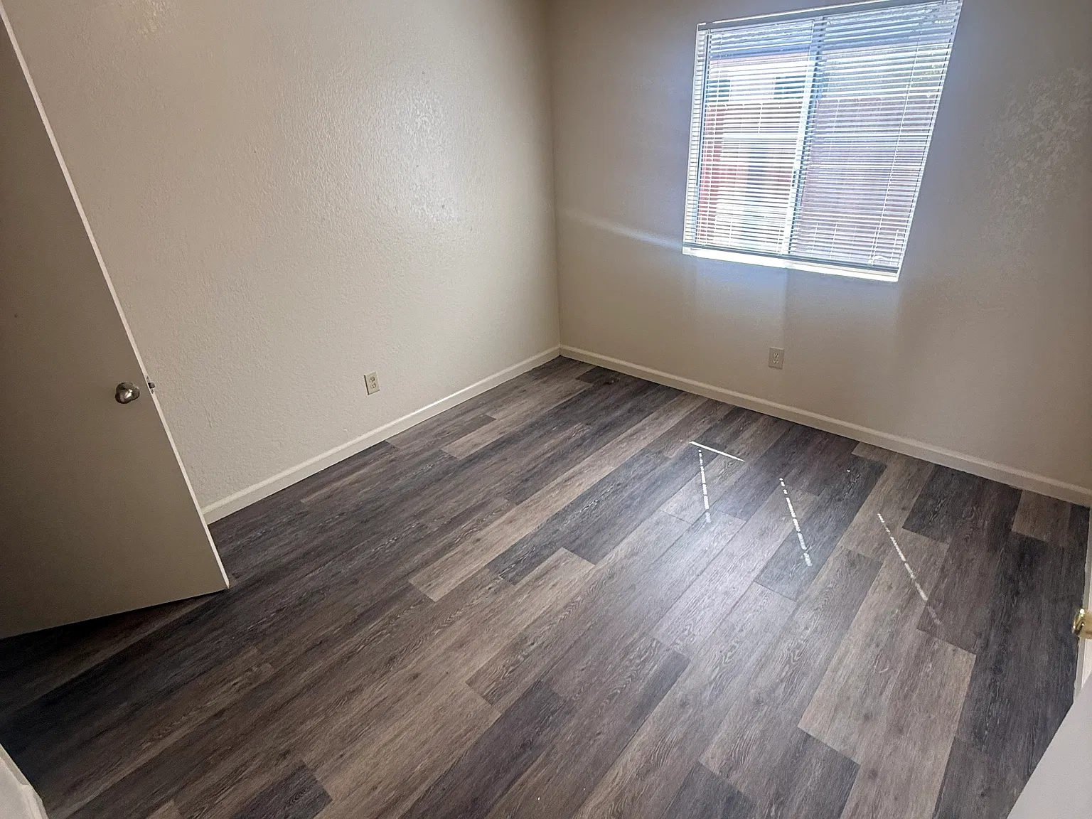 2 bed, $1,600 — Photo 3