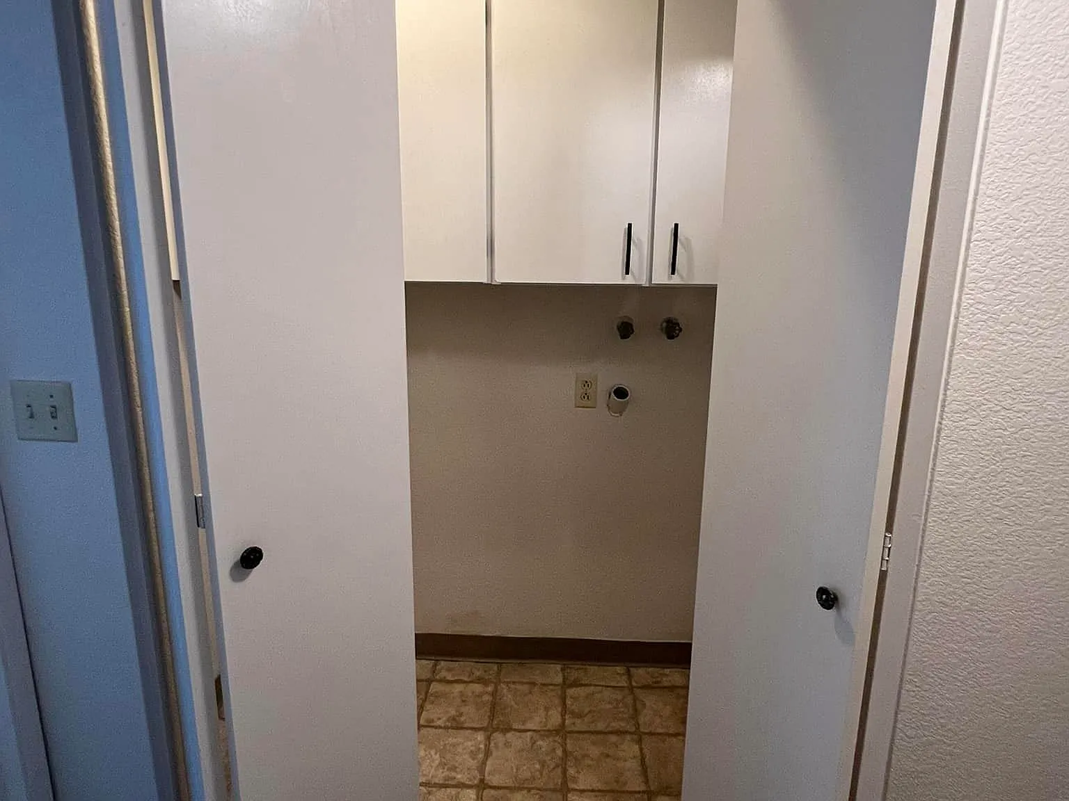 2 bed, 900 sqft, $1,500 — Photo 3