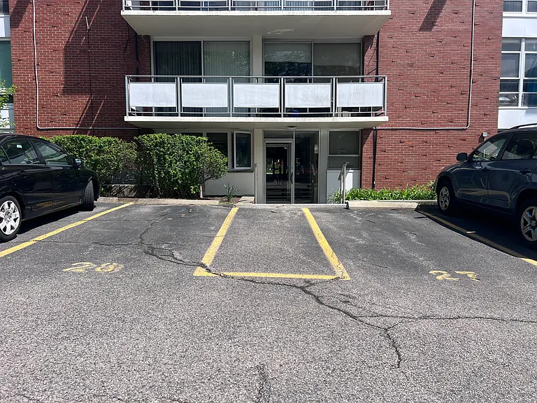 50 Park St #41 — Photo 17