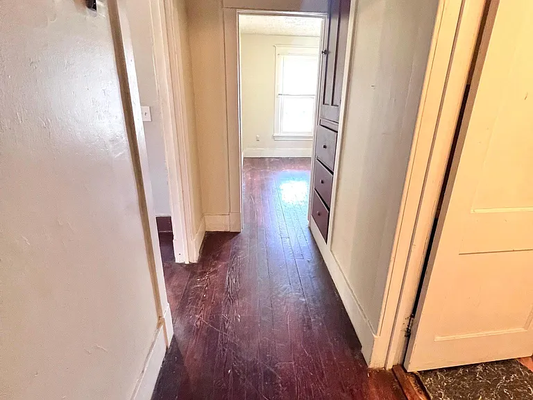 1007 Mahlon St — Photo 9
