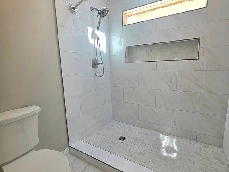 760 Briarwood Dr — Photo 17