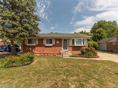 1380 N Sheldon Rd, Canton, MI, 48187
