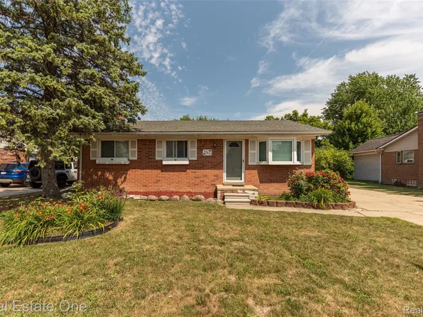 1380 N Sheldon Rd, Canton, MI 48187