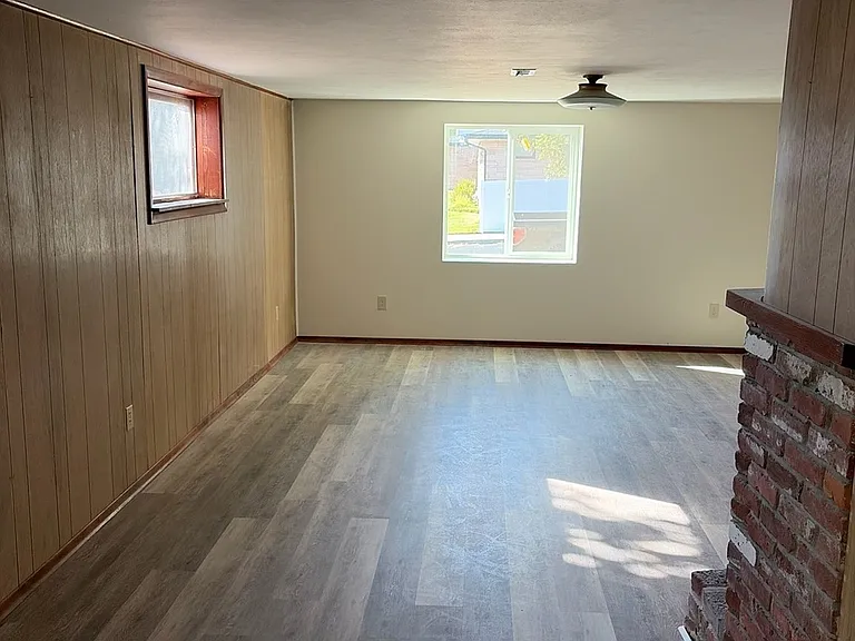 6532 N Drumheller St #7 — Photo 1