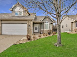 9145 Medley Cir, Golden Valley, MN 55427