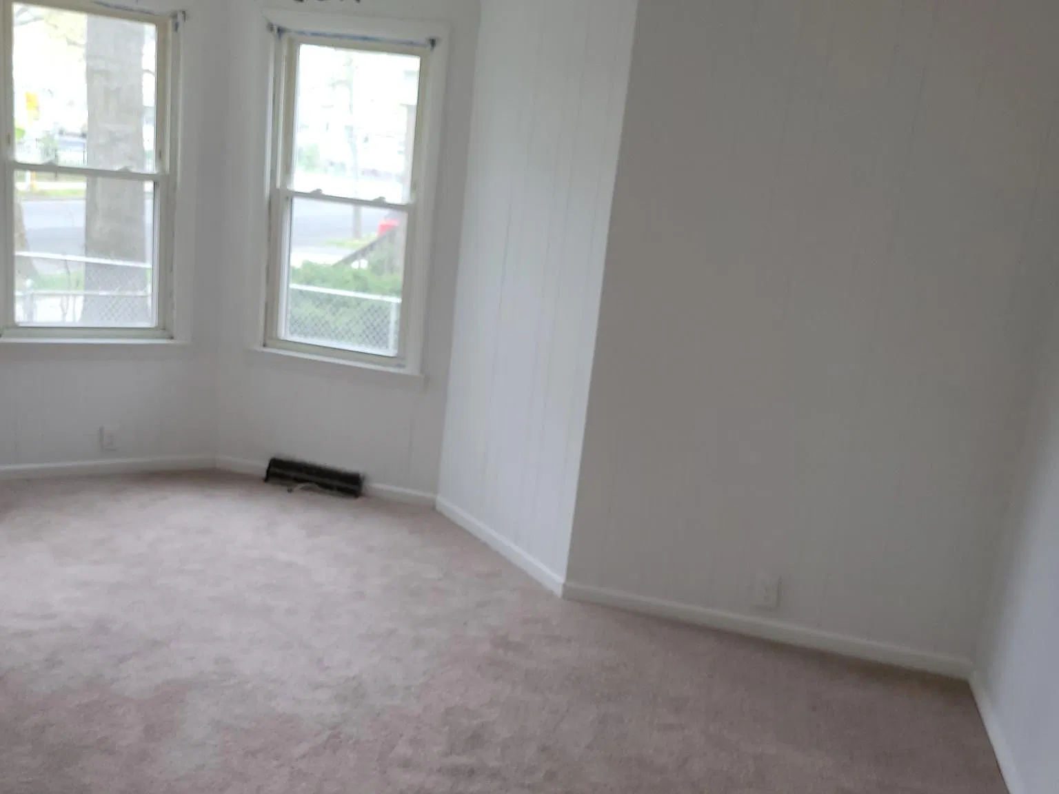 20 Alderman St — Photo 2