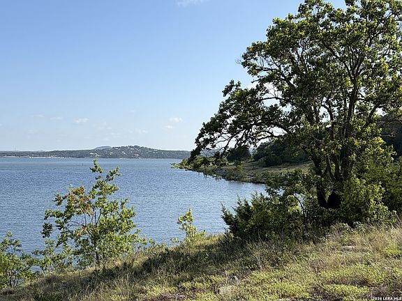 4th image of 161 VILLAGE DR