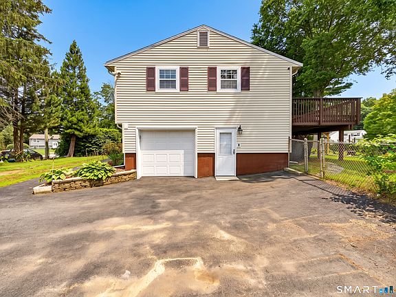 4th image of 14 Brookside Lane
