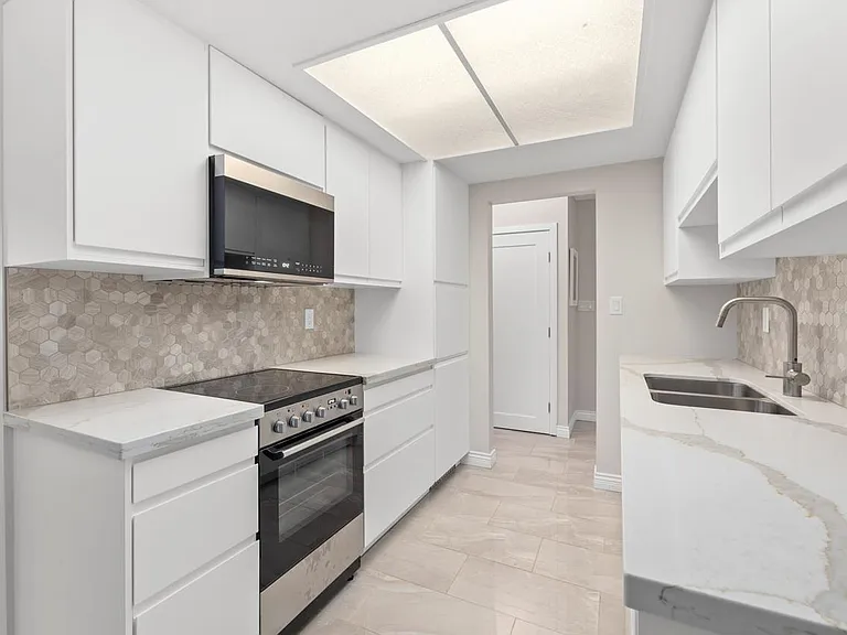 15010 Roper Ave #302 — Photo 9