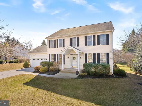 505 Glenmeade Cir, Purcellville, VA 20132