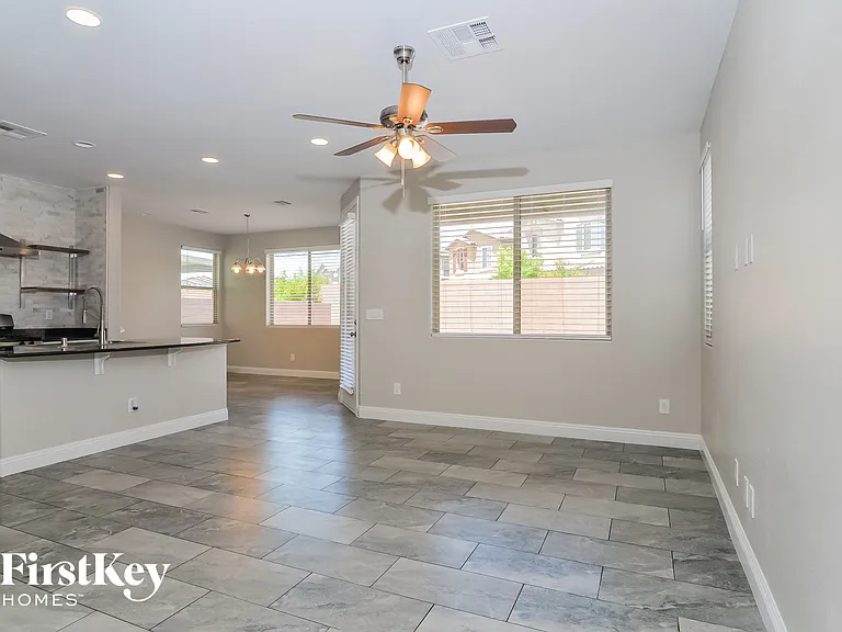 5439 Funks Grove Ln — Photo 5