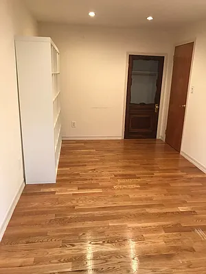 Rented by Keller Williams NYC | media 16