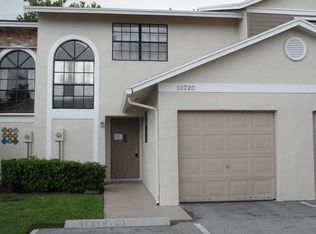 10720 NW 11th St, Pembroke Pines, FL 33026