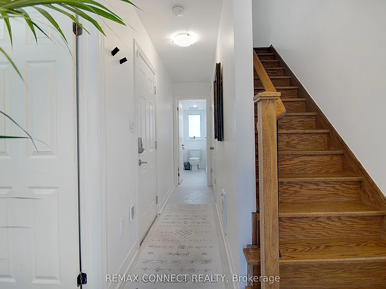 565 Shuter St — Photo 4