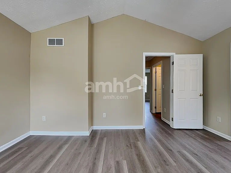 161 Lakeview Dr — Photo 10