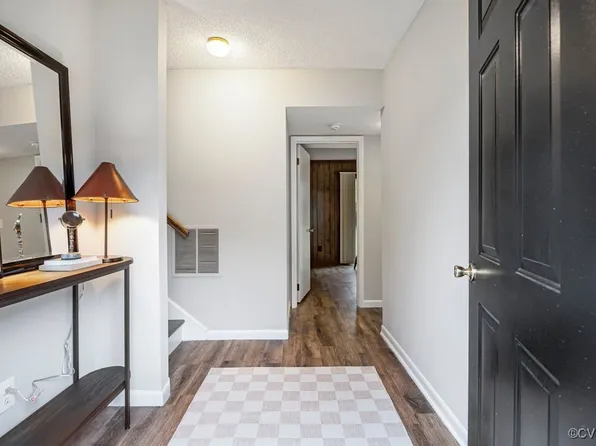 9548 Bent Wood Ln, North Chesterfield, VA 23237