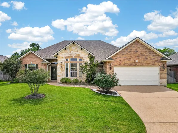 4424 Spring Branch Dr, College Station, TX 77845