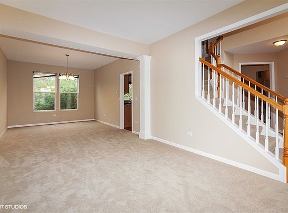 4th image of 347 S Palmer Dr