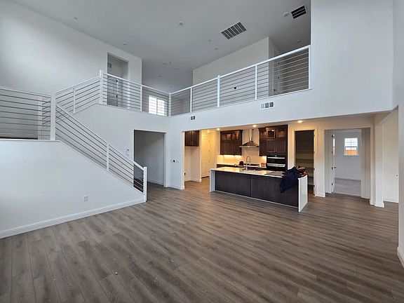 3rd image of 2000 Moonbrook Cir