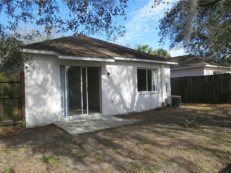 403 Abigail Rd — Photo 8