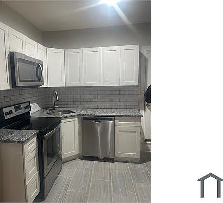 1st image of 6516 N Park Ave #1
