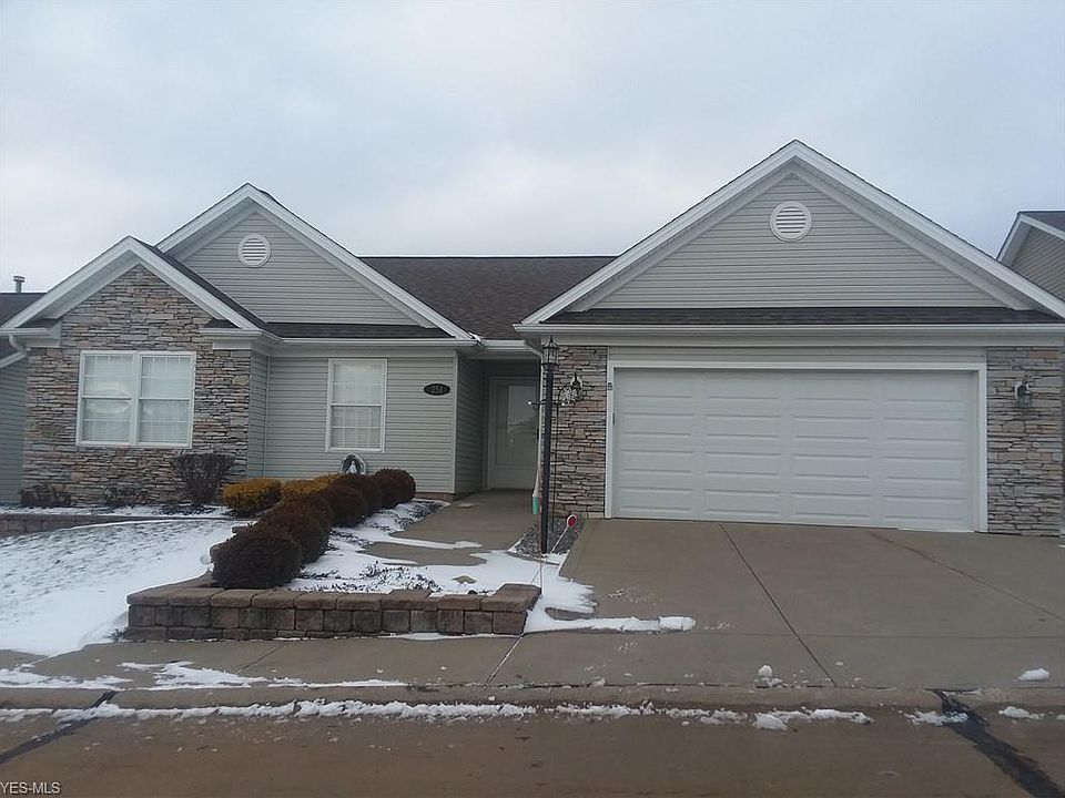1st image of 251 Falling Leaf Dr